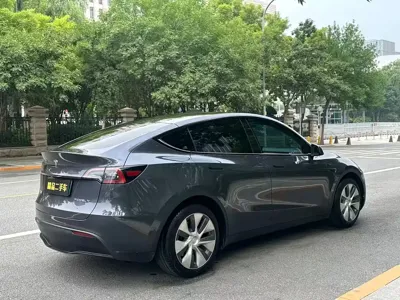 Tesla Model Y 2022, 79000 км, за 24789.94 USD