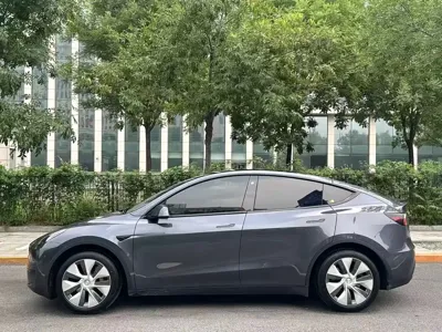 Tesla Model Y 2022, 79000 км, за 24789.94 USD