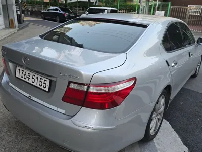 Lexus LS 2007, 201500 км, за 3282.13 USD