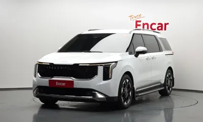 Kia Canival · 2024 год
