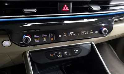 Kia Canival 2024, 34657 км, за 26191.41 USD - фото 30