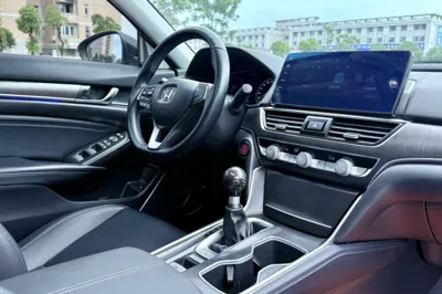 Honda Accord 2022, 70200 км, за 16612 USD - фото 13