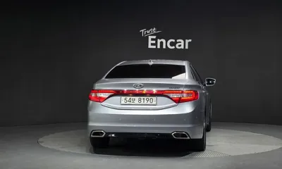 Hyundai Grandeur 2015, 162067 км, за 4944.06 USD