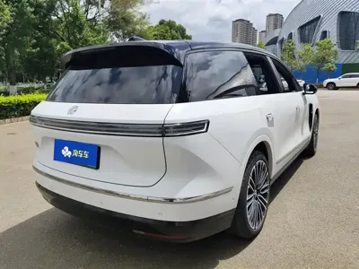 Nio ES8 2026, 9000 км, за 42483.28 USD