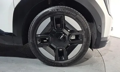 Kia EV9 2024, 25348 км, за 41618.76 USD