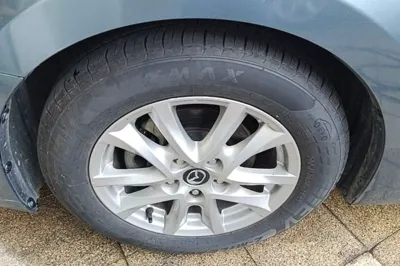 Mazda Mazda 3 Axela 2016, 125200 км, за 6474 USD - фото 10