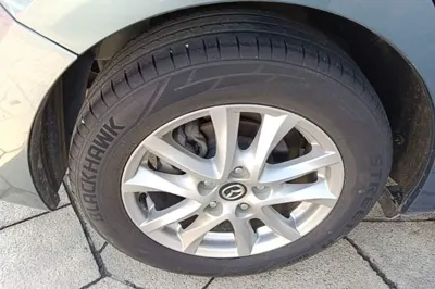 Mazda Mazda 3 Axela 2016, 125200 км, за 6474 USD - фото 11