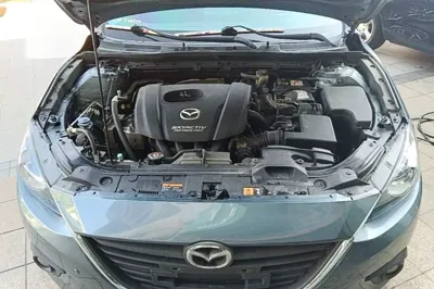 Mazda Mazda 3 Axela 2016, 125200 км, за 6474 USD - фото 24