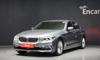 BMW 5-Series · 2018 год
