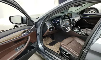 BMW 5-Series 2018, 99334 км, за 15328.71 USD - фото 10