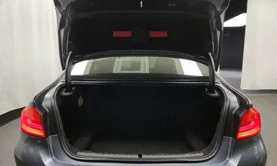 BMW 5-Series 2018, 99334 км, за 15328.71 USD - фото 20