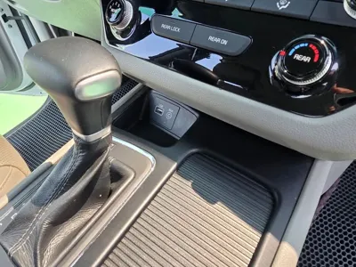 Kia Canival 2017, 145000 км, за 5973.48 USD - фото 16