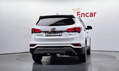 Hyundai Santafe 2016, 187188 км, за 5883.13 USD