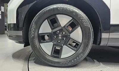 Hyundai Santafe 2024, 31374 км, за 26002.72 USD