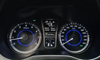 Hyundai Grandeur 2015, 122153 км, за 5171.75 USD - фото 8