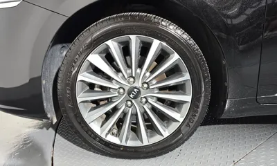 Kia K7 2016, 132845 км, за 5907.84 USD