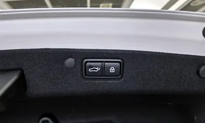 Hyundai Grandeur 2022, 44095 км, за 16901.77 USD - фото 29