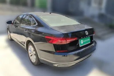 Volkswagen Passat 2019, 52200 км, за 12871 USD