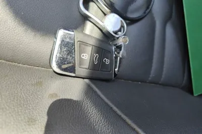 Volkswagen Passat 2019, 52200 км, за 12871 USD - фото 17