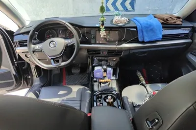 Volkswagen Passat 2019, 52200 км, за 12871 USD - фото 18