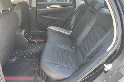 Volkswagen Passat 2019, 52200 км, за 12871 USD - фото 20