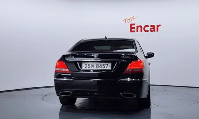 Hyundai Equus 2010, 190726 км, за 2233.31 USD