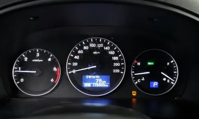 Hyundai Starex 2019, 175400 км, за 7169.17 USD - фото 8