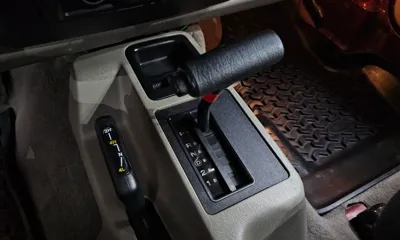 Jeep Wrangler 2003, 143456 км, за 11100.89 USD - фото 9