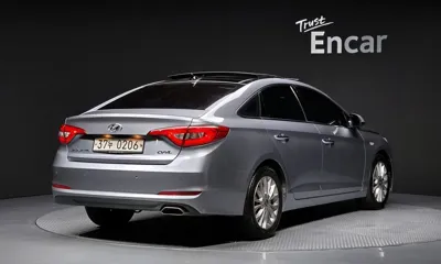 Hyundai Sonata 2017, 135405 км, за 5448.34 USD