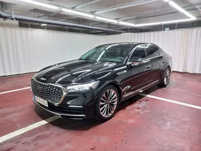 Kia K9 · 2023 год