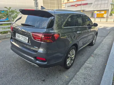 Kia Sorento 2018, 129970 км, за 10293.17 USD