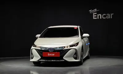Toyota Prius 2018, 63709 км, за 14073.34 USD