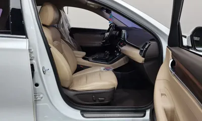 Hyundai Grandeur 2017, 158476 км, за 7664.35 USD - фото 11