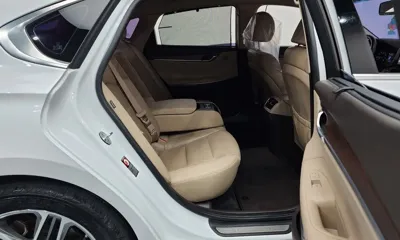 Hyundai Grandeur 2017, 158476 км, за 7664.35 USD - фото 12