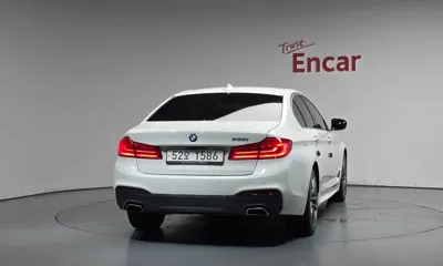 BMW 5-Series 2018, 108156 км, за 13153.61 USD