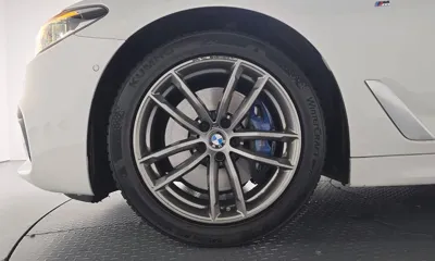 BMW 5-Series 2018, 108156 км, за 13153.61 USD