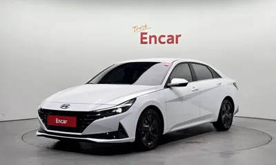 Hyundai Avante · 2022 год