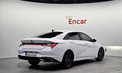 Hyundai Avante 2022, 28606 км, за 12936.35 USD