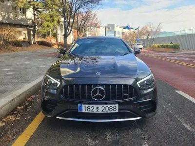 Mercedes-Benz E-Class · 2021 год