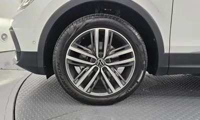 Volkswagen Tiguan 2022, 17812 км, за 42651.54 USD