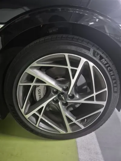 Genesis G90 2023, 57000 км, за 26587.78 USD