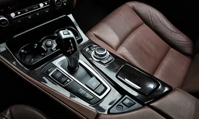 BMW 5-Series 2012, 172647 км, за 3835.4 USD - фото 9