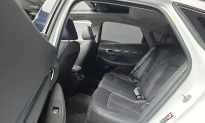 Hyundai Sonata 2022, 56010 км, за 12012.6 USD - фото 12