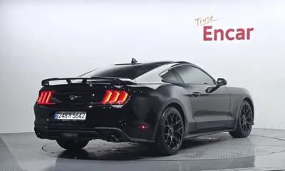 Ford Mustang 2022, 46681 км, за 18970.72 USD