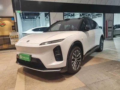 Nio ES6 · 2025 год