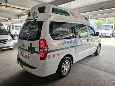 Hyundai Starex 2015, 57000 км, за 8461.14 USD