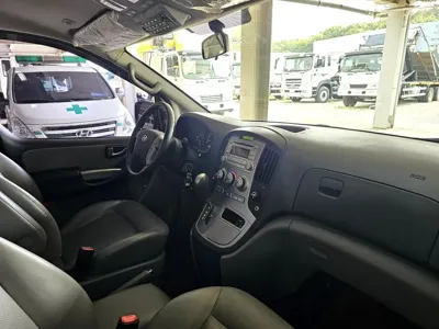 Hyundai Starex 2015, 57000 км, за 8461.14 USD - фото 10