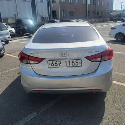 Hyundai Avante 2011, 62734 км, за 2822.63 USD