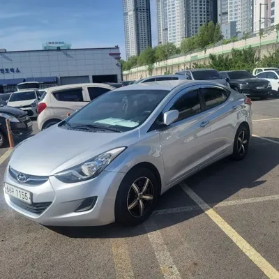 Hyundai Avante 2011, 62734 км, за 2822.63 USD