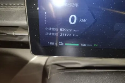 Wuling Xingguang 2023, 21100 км, за 10982 USD - фото 9